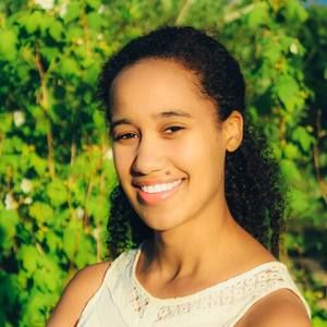 Meet your Posher, Maya